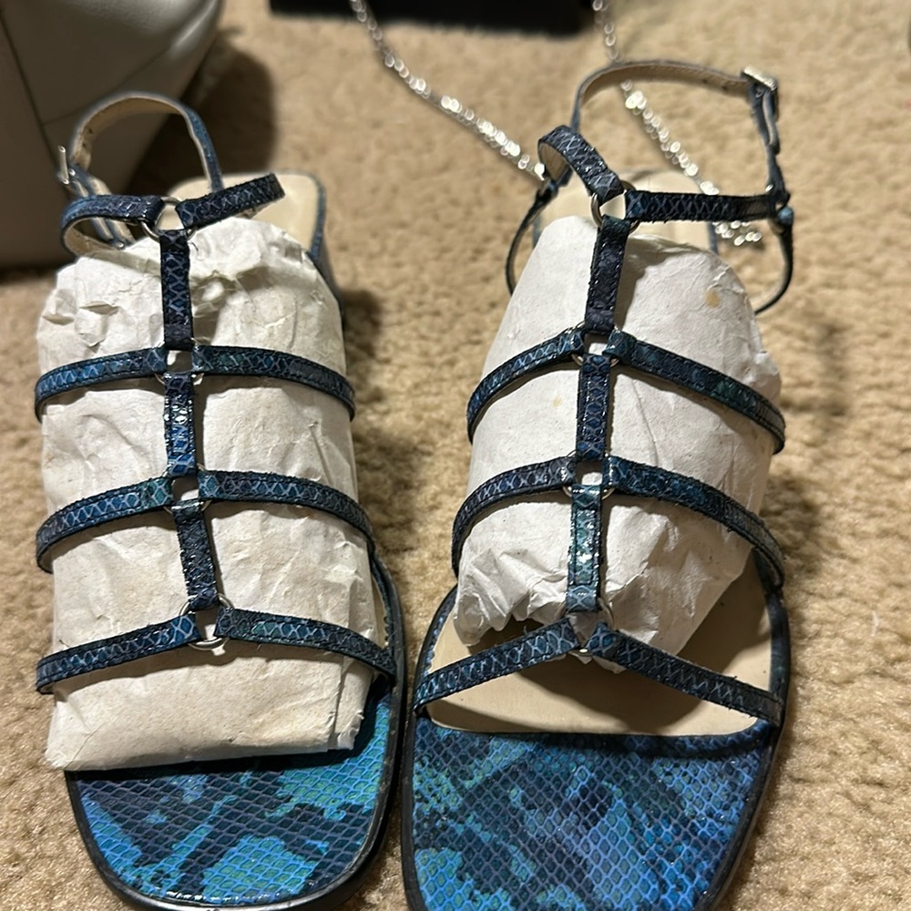Bandolino Leather heels